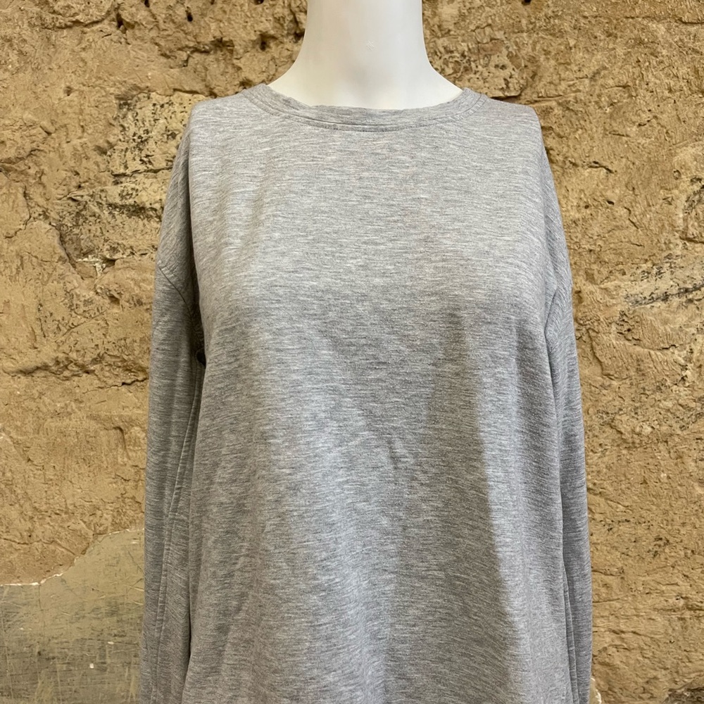 cutout pullover
